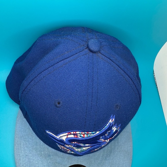 Toronto Blue Jays Alternative Logo MLB New Era  Fitted Baseball Hat - Size 7 3/8 - Picture 5 of 14